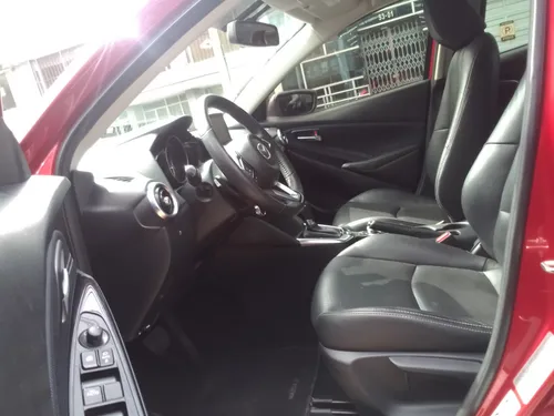 Mazda 2 Grand Touring LX