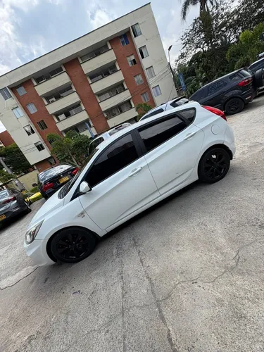 Hyundai Accent 1.6l 5 p