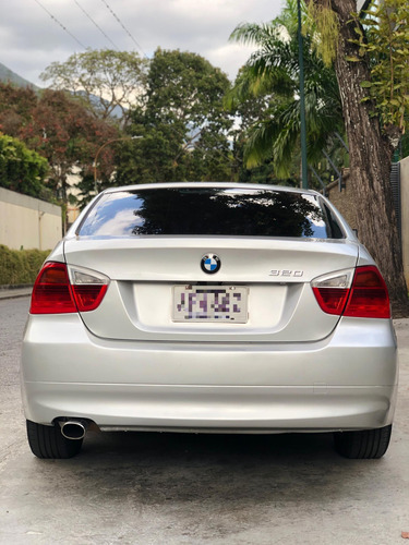 Bmw 320i Limouisne 2007