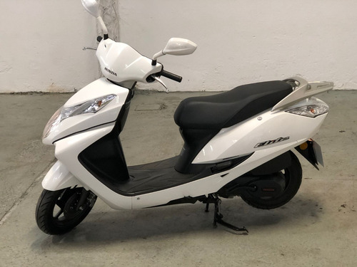Imagen 8 de 15 de Aa Moto Honda Elite 125 Año 2017 7mil Km