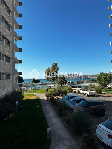 Departamento En Venta De 2 Dorm. 1 Baño, En La Herradura