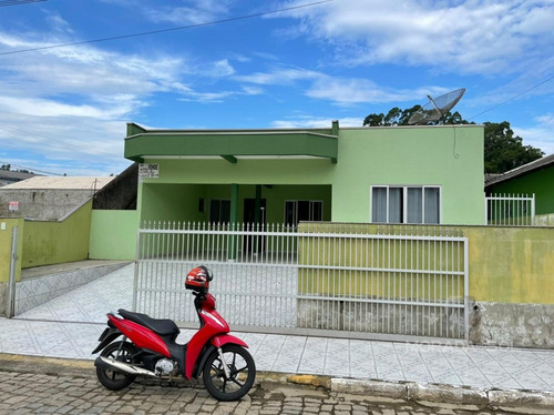 Imagem 3 de 15 de Casa Térrea Em Centro - Itapema - 3569