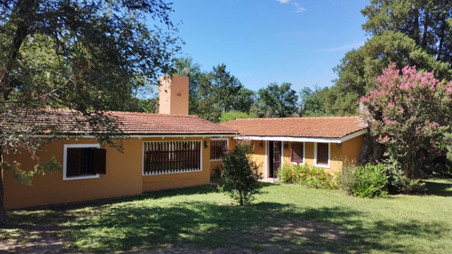 Anisacate - A La Venta 1.7 Hectárea - Con 100 Metros De Costa De Río - Casa 3 Dormitorios - Escritura - Sierras De Córdoba