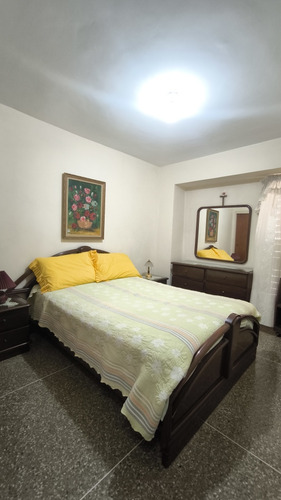 Apartamento En Venta La Candelaria 65m2 2hab/1b