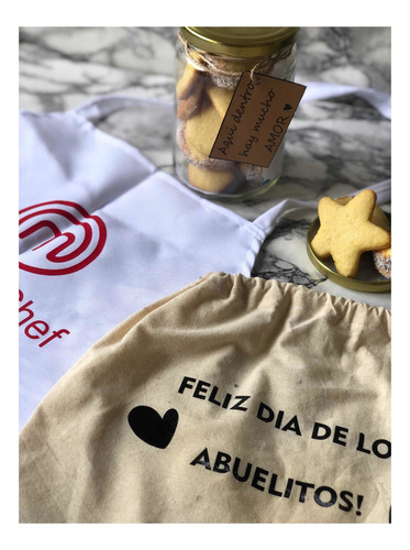 Imagen 2 de 6 de Pack Día De Los Abuelos Delantal Personalizado + Bollon