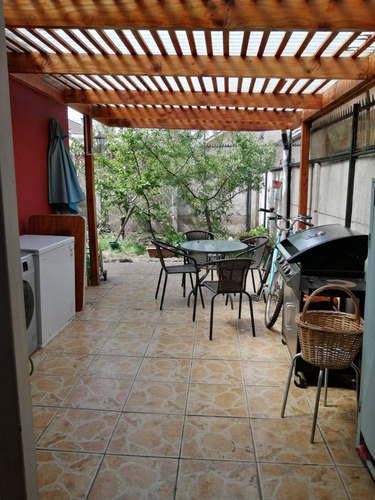 Casa Venta 5 Dorm 3 Baños. Cerca Tottus (72677)