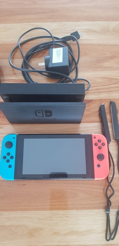 Nintendo Switch 32gb Rojo Y Azul Neón/control Adic./3juegos