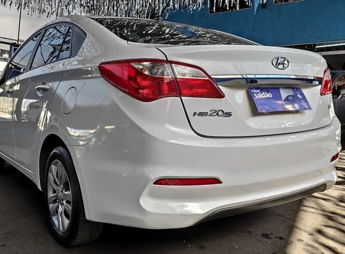 Imagem 2 de 8 de Hyundai Hb20s 2016 1.6 Comfort Plus Flex 4p