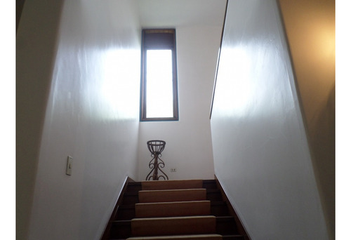 Casa En Venta En Lomas Del Mirador Caracas