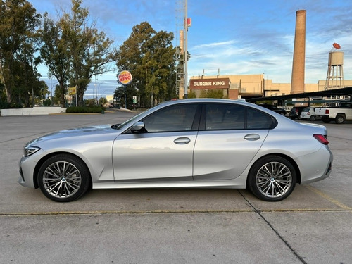Imagen 8 de 11 de Bmw Serie 3 2021 3.0 330i Sedan Sport Line 252cv