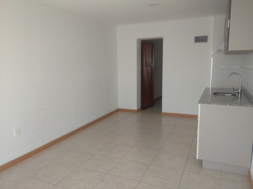 Imagen 6 de 12 de Apartamento 1 Dormitorio En Hermoso Complejo!gge!parrillero!