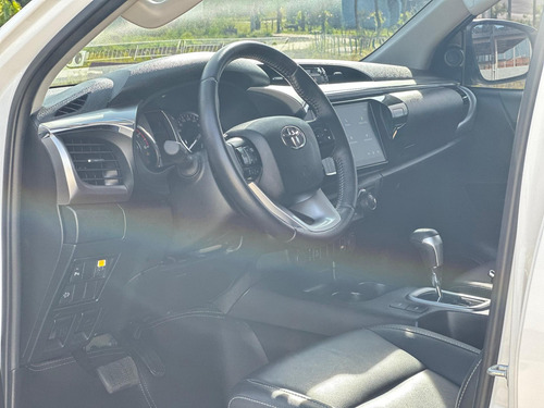 Toyota Hilux SRV - 2.8 4X4