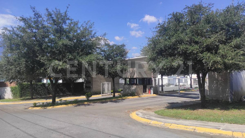 Terreno Residencial En Venta En El Uro , Priv. Abedul Laderas