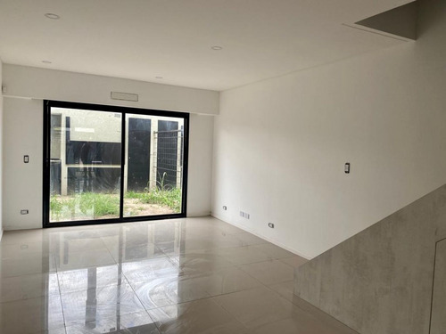 Imagen 16 de 24 de Duplex Dos Dormitorio En Parque Field