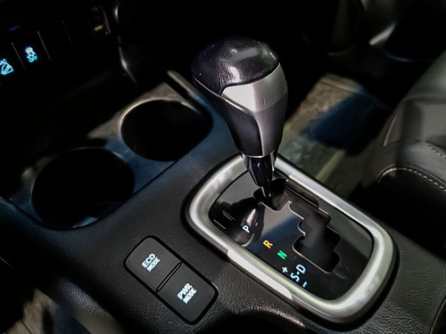 Imagem 14 de 20 de Toyota Hilux 2.8 Srx 4x4 Cd 16v