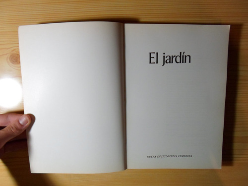 El Jardin - Editorial Ceac