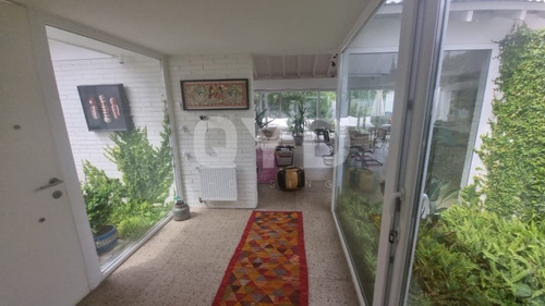 Casa En Venta Remodelada Vitacura
