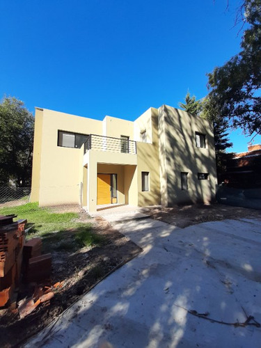 Casa En Venta En Ingeniero Maschwitz