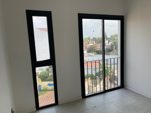 Departamento En Venta En El Palomar, Morón, G.b.a. Zona Oeste