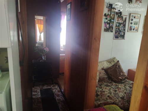 Casa En Venta De 2 Dorm. En El Tabo