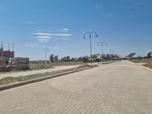 Imagen 3 de 6 de Lote En Estancia Santa Lucía, Etapa 1a