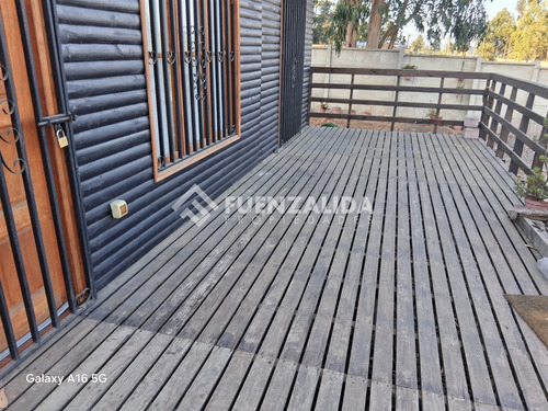 Casa En Venta De 3 Dorm. En El Tabo