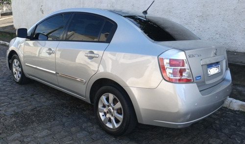Imagem 7 de 14 de Nissan Sentra 2011 2.0 Flex Aut. 4p