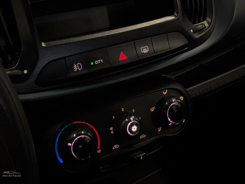Imagem 13 de 13 de Fiat Uno 2017 1.0 Attractive Flex 5p