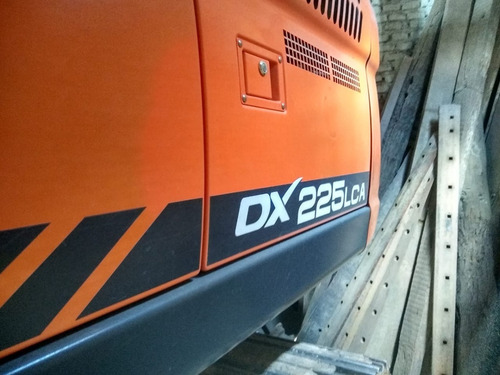 Imagen 6 de 15 de Excavadora Doosan 225lcv Con 3er Vía Año 2020