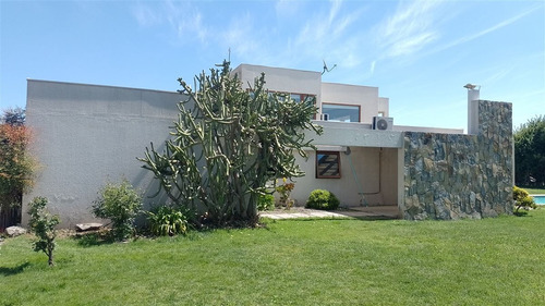 Vendo Parcela Con 5 Dorm. En Agarrobal Ii/chicureo