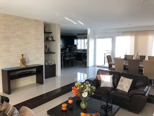 Casa En Venta En Residencial Lomas De Gran Jardín