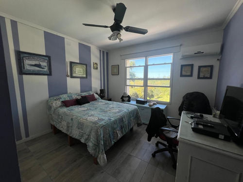 Casa En Venta En Los Jazmines, Pilar Del Este, Pilar