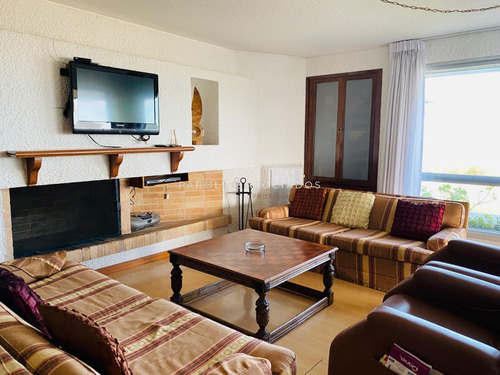 Excelente Departamento Frente Al Mar!- Ref: 1803