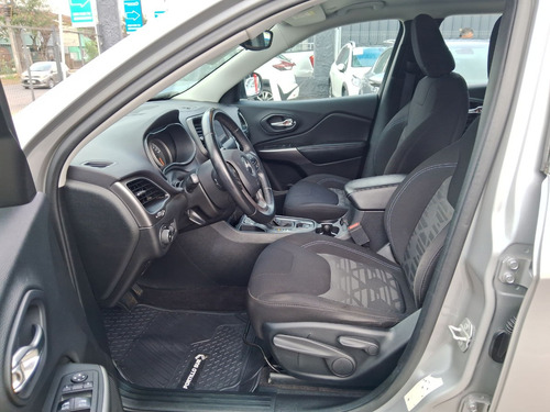 Jeep Cherokee LONGITUDE 2.4 AUT