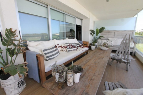 Imagen 13 de 20 de Venta Apartamento En Playa Brava , 2 Dormitorios Con Vista Al Mar