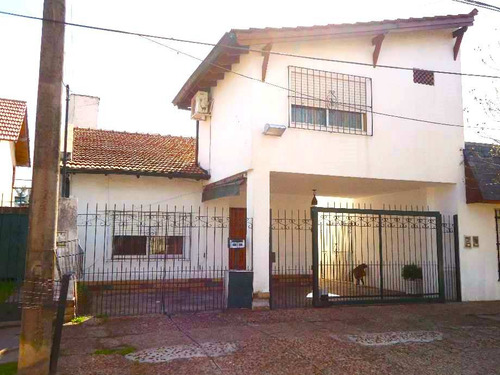 Chalet En Venta En Ituzaingo Norte