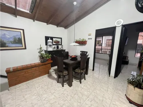 Casa Dos Pisos 2 Y 3 En Bello