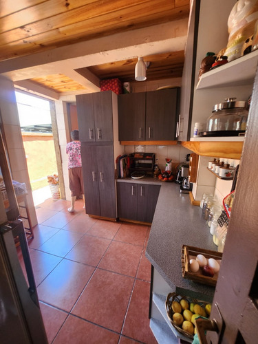 Hermoso Casa. Con Excelente Ubicación, Independencia