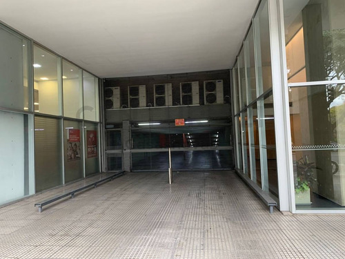 Imagen 4 de 14 de Venta Cochera Pb Sobre Av Corrientes Chacarita