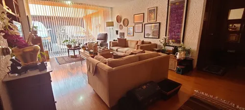 Se Vende Excelente Casa En Lomas Hipódromo (v)