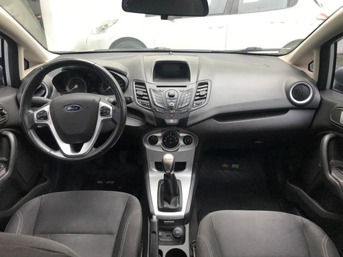 Imagen 22 de 25 de Ford Fiesta Se Plus 1.6 Año 2014 - Liv Motors