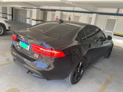 Imagem 2 de 9 de Jaguar Xe R-sport 18/18