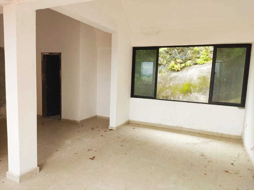 Imagen 5 de 14 de Townhouse En Lomas Del Este Res Lomas Alto Valencia Mm