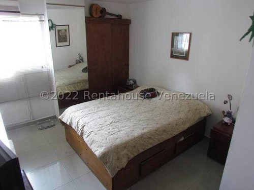 Te Lo Tengo Apartamento En Venta En El Paraiso 23-14841 Mar