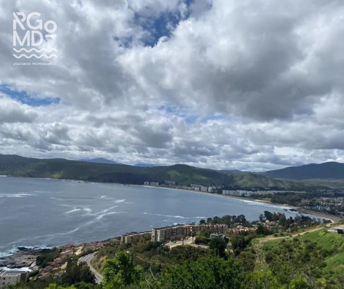 2 Roles/ Increible Sitio, Mirador De Punta Pite