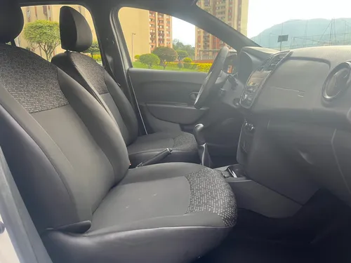 Renault Logan 1.6 Life