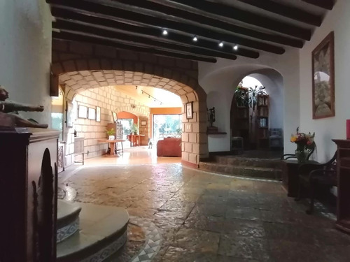 Imagen 4 de 30 de Venta De Casa En Jardines Del Pedregal
