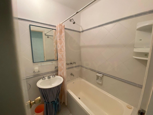 Alquiler Casa En 3 Plantas, 3 Dormitorios, 4 Baños, Play Room En San Rafael