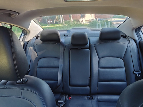 Kia Cerato 2.0 Sx At6 4 p