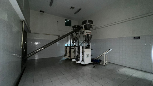 Daniela Linarez Ofrece En Venta Galpones En Zona Industrial Iii Avenida Principal Totalmente Equipadon Con Cavas De Conservacion Empaquetadora Listo Para Producir Conjunto Privado Barquisimeto Lara